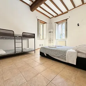 https://santa-rufina-boutique-apartment.it-romehotels.com